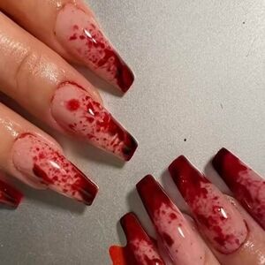 Bloody Halloween 24pc Press-On Nails